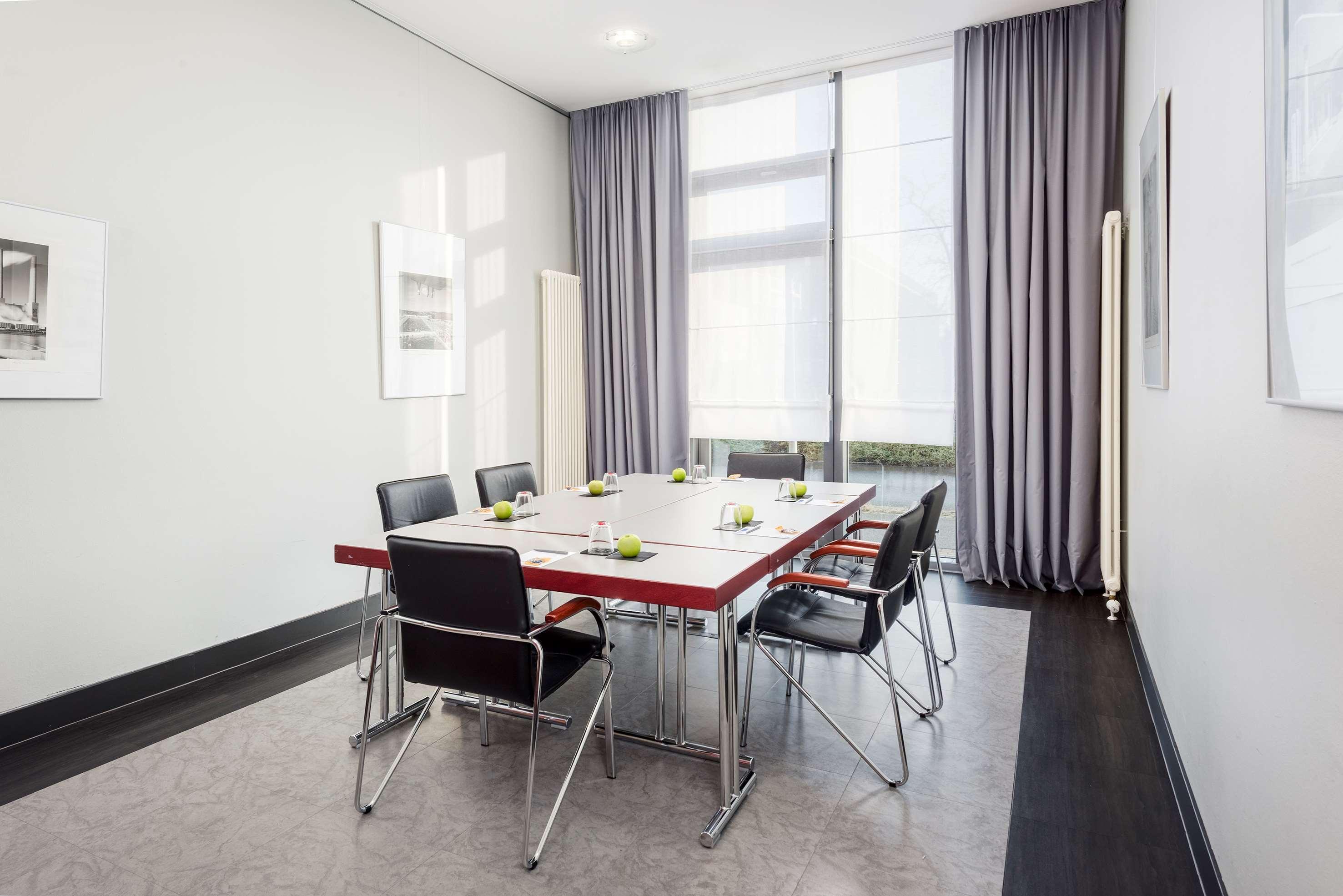 Hotel Wolfsburg Centrum, Affiliated By Melia Luaran gambar
